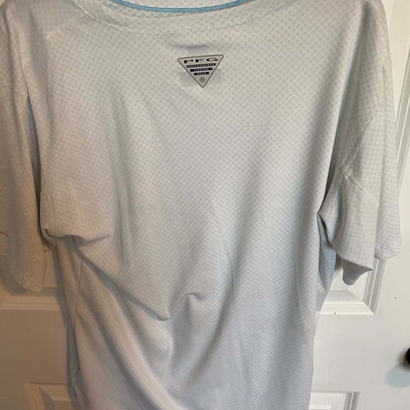 Men’s Columbia dry fit - Picture 2 of 3